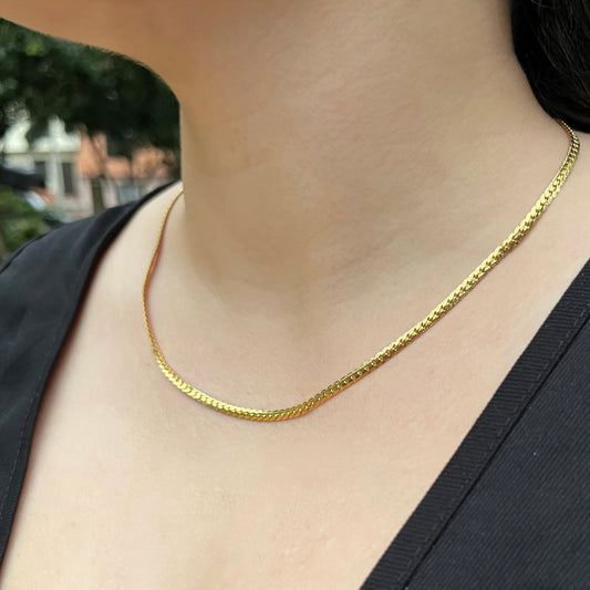 Cadena Grabada Mujer