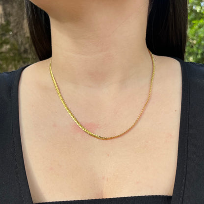 Cadena Grabada Mujer